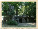 Dolmen de la Roche aux F�es (Ess�)